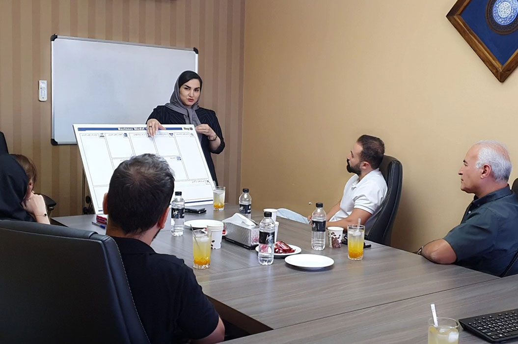 طراحی بوم مدل کسب و کار